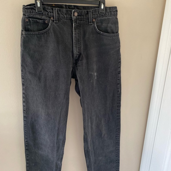 Black Levi jeans - Picture 3 of 3